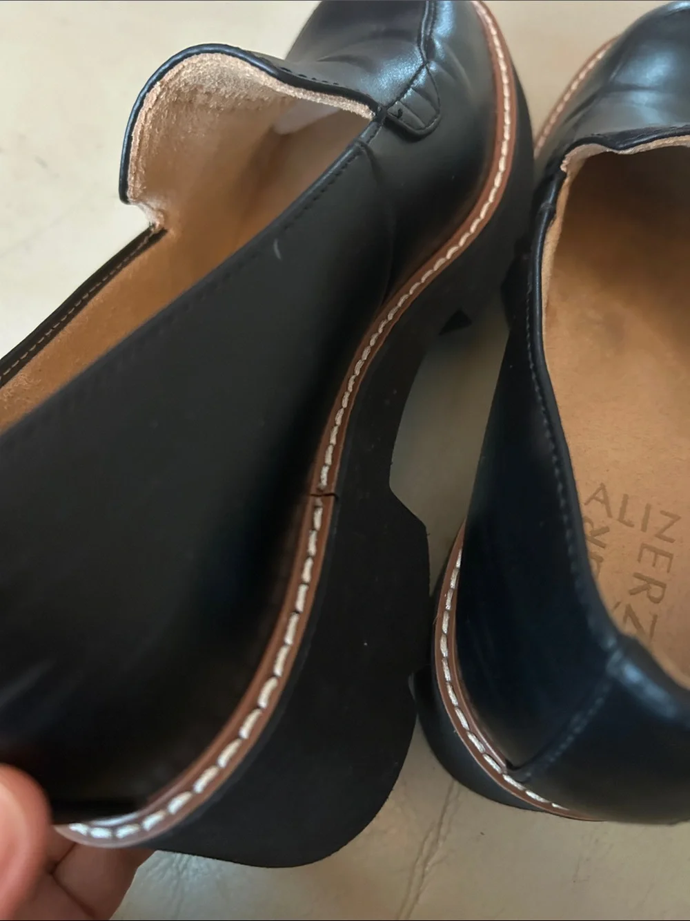 Naturalizer sleek black
